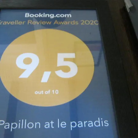 Le Papillon At Le Paradis
