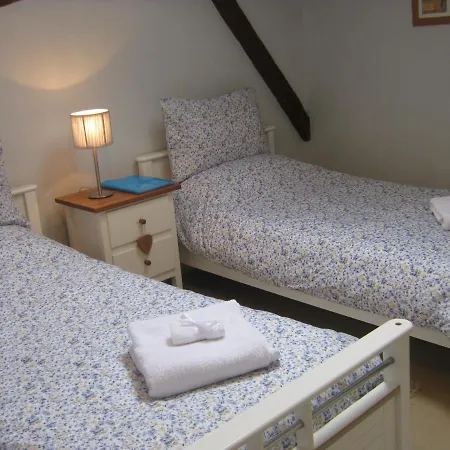 Le Papillon At Le Paradis